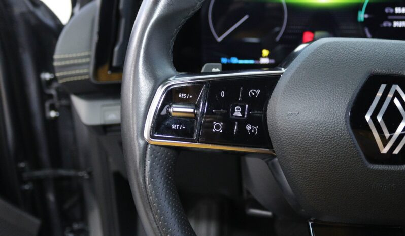 RENAULT Mégane E-Tech 60 kWh EV60 ICONIC OPTIMUM CHARGE completo
